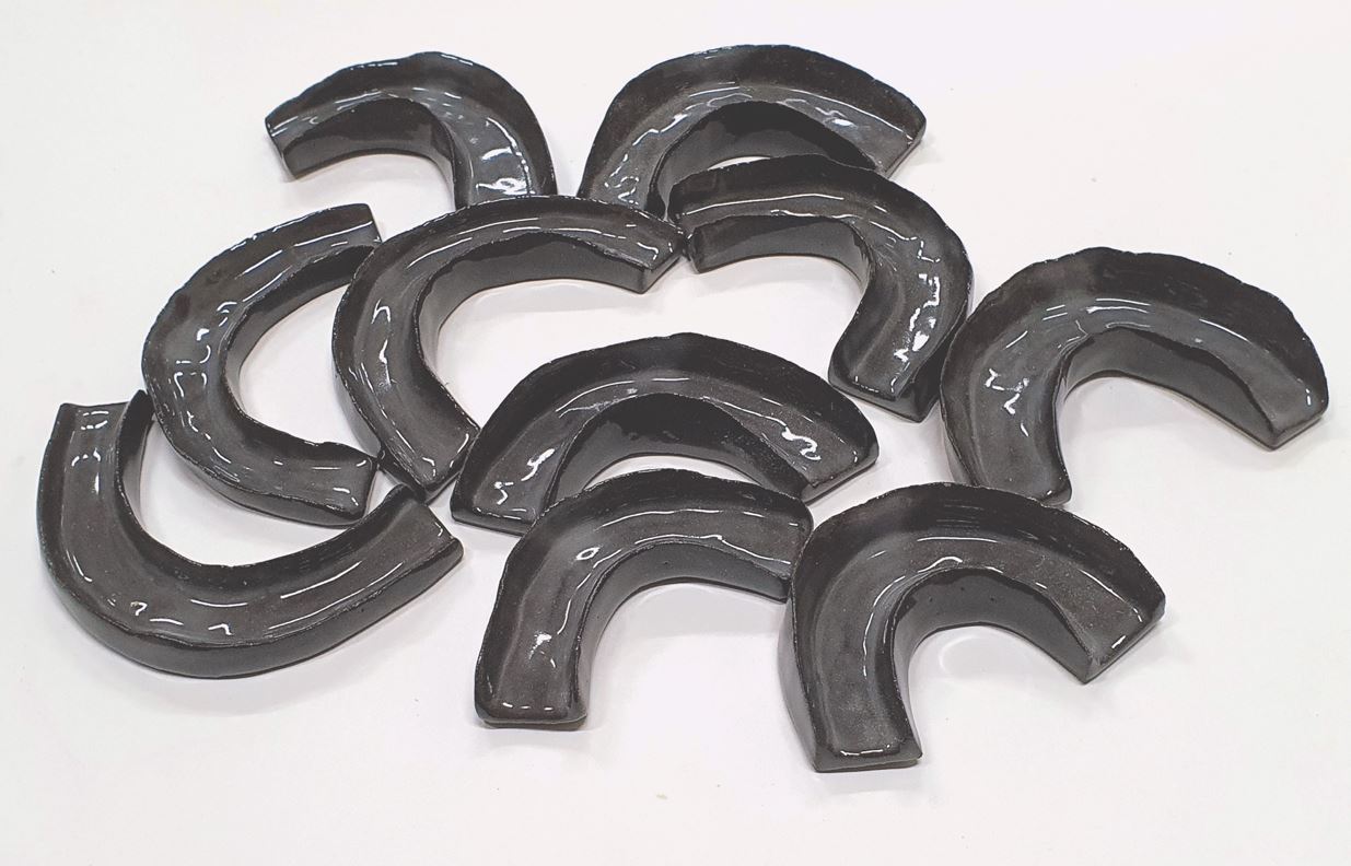 U- shaped support
